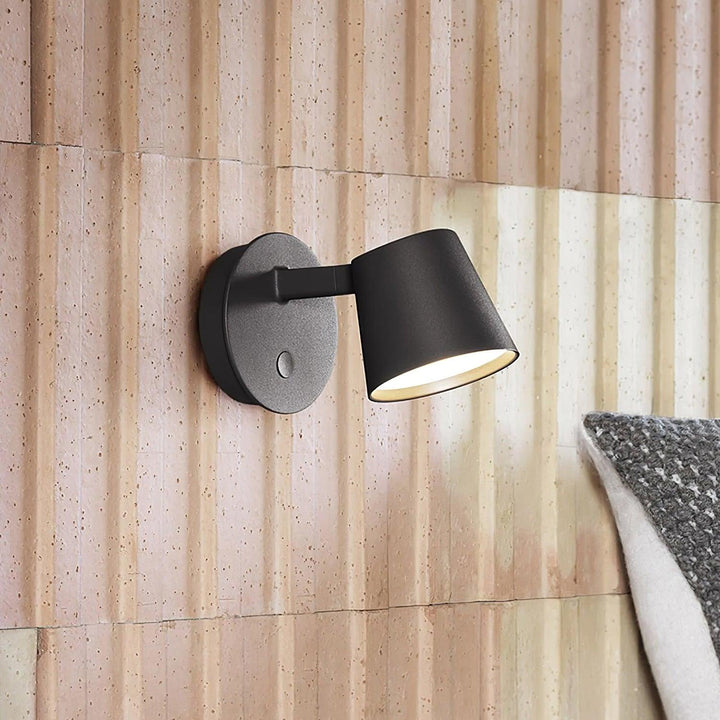 Core Vägglampa