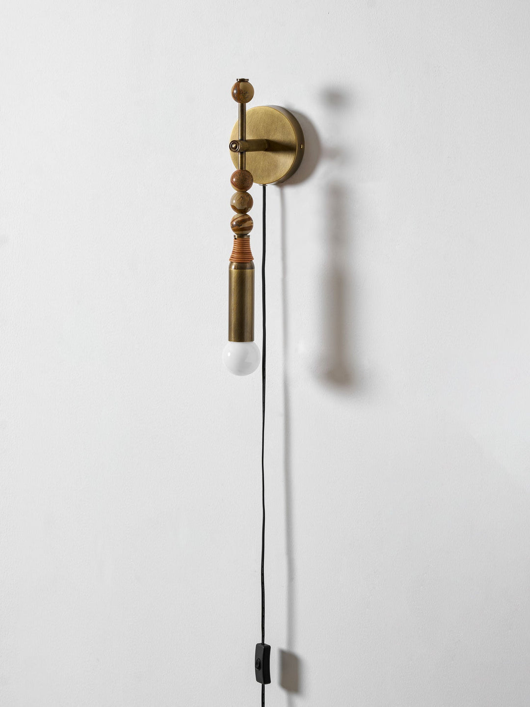 Toam Plug-in Vägglampa