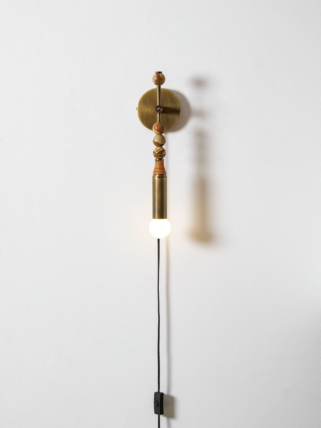 Toam Plug-in Vägglampa