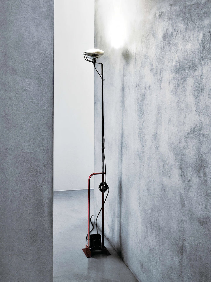 Toio Golvlampa