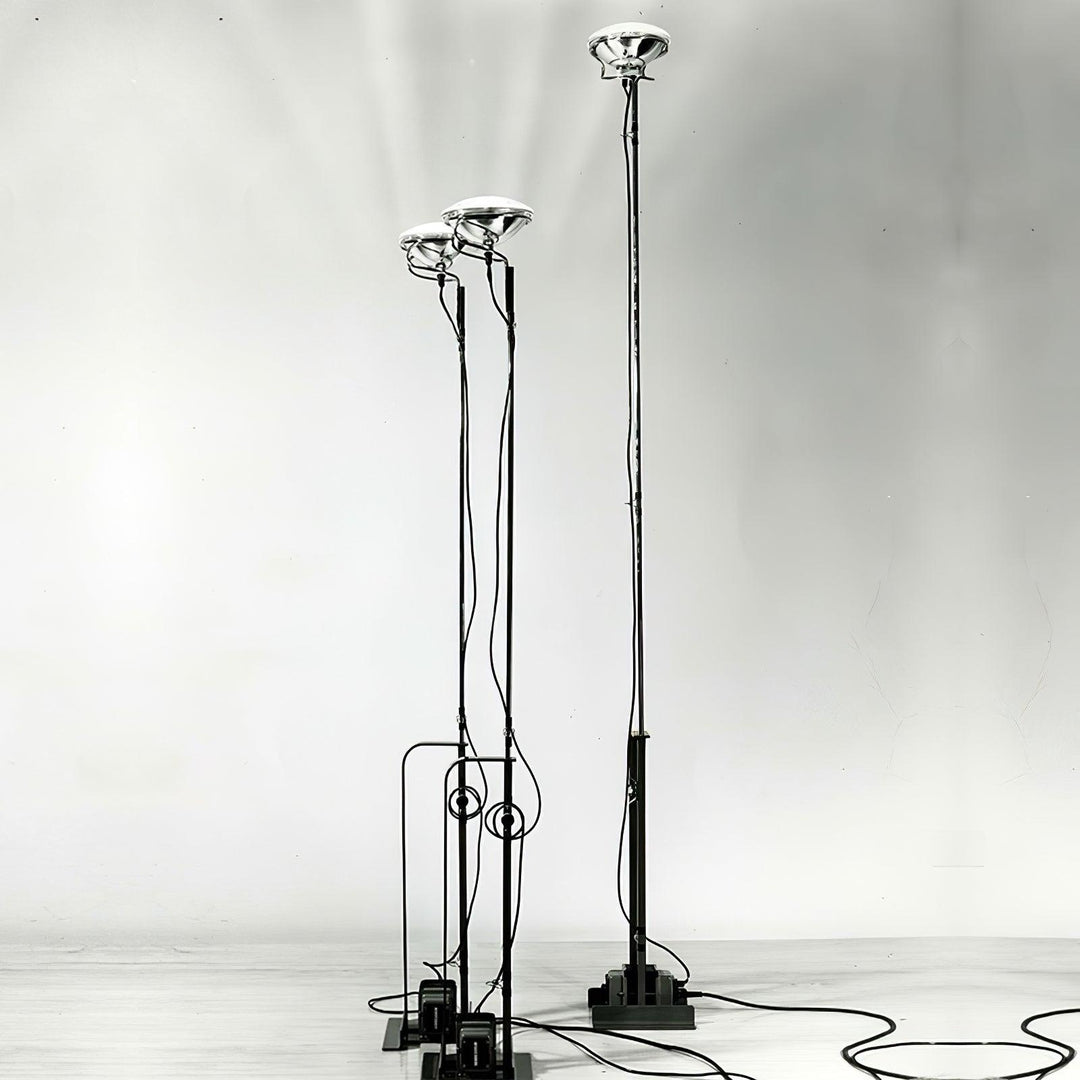 Toio Golvlampa