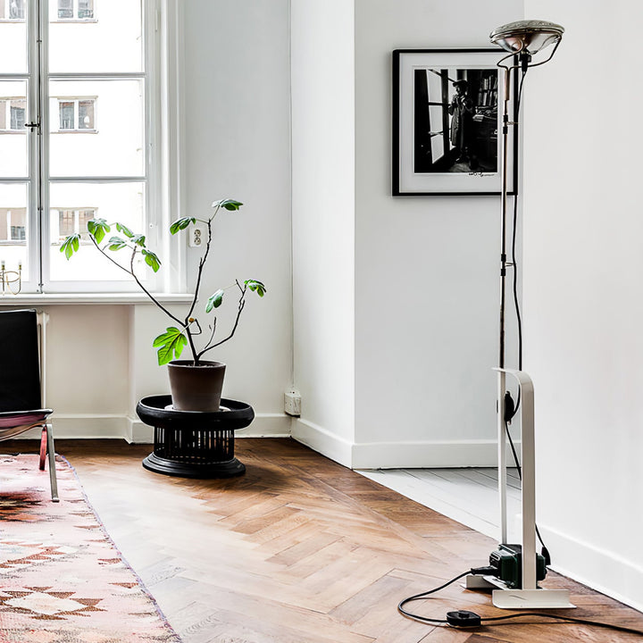 Toio Golvlampa