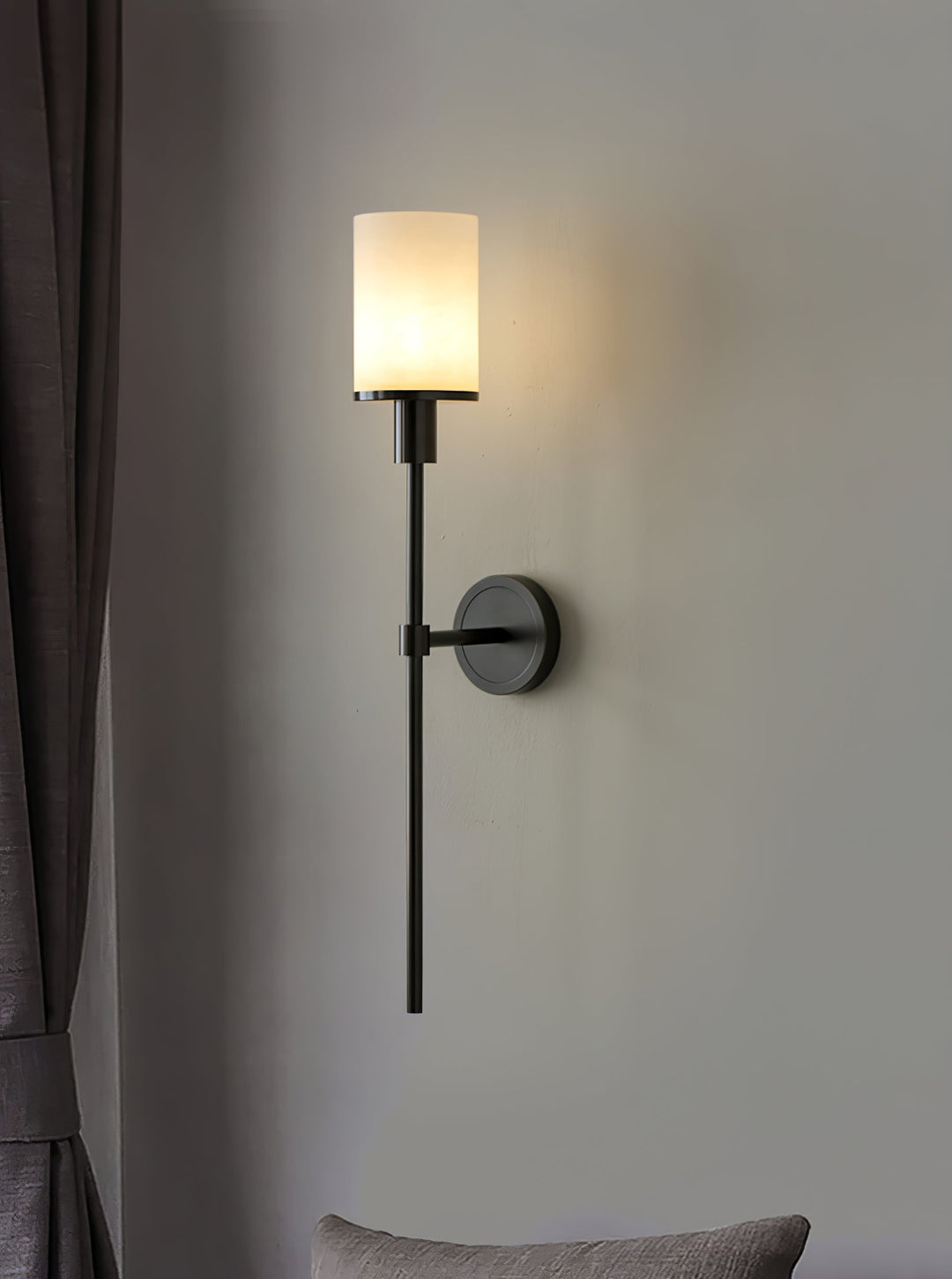 Tracie Classic Alabaster Vägglampa