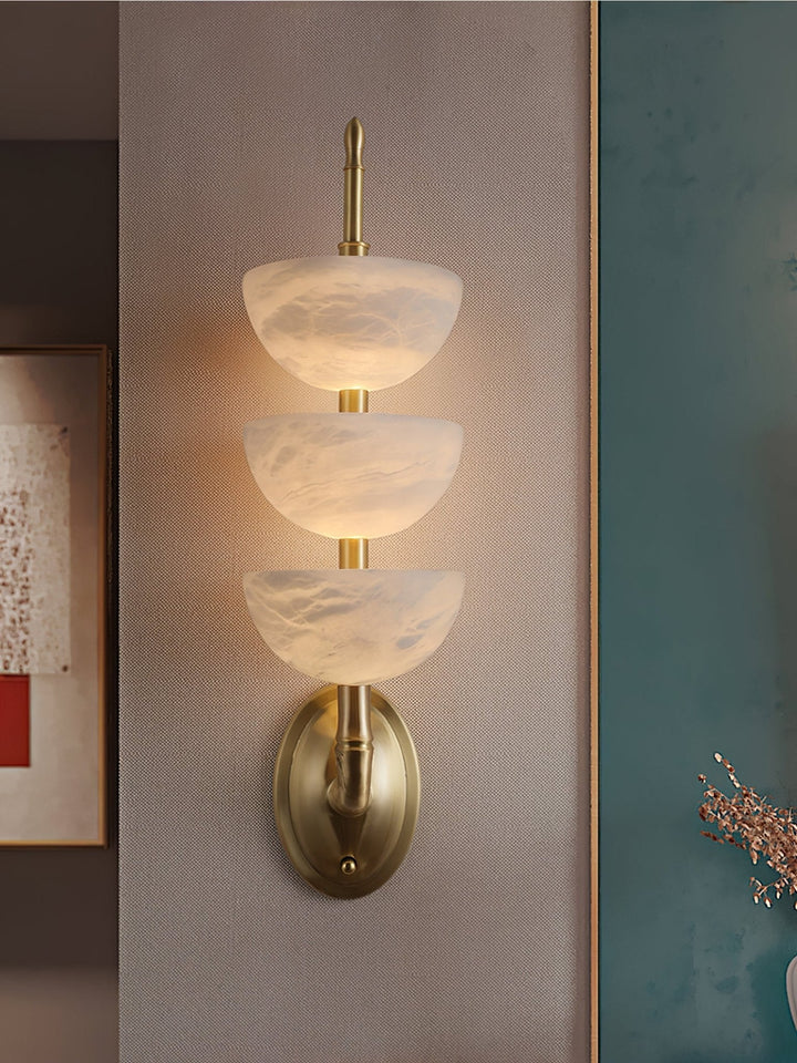 Triple Alabaster Vägglampa