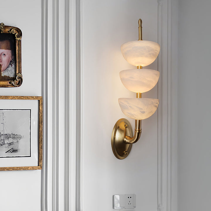 Triple Alabaster Vägglampa