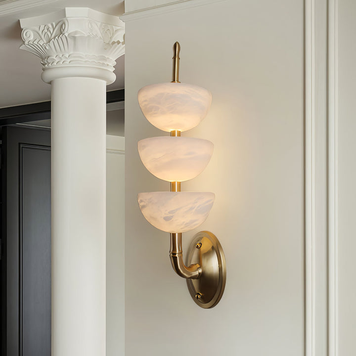 Triple Alabaster Vägglampa