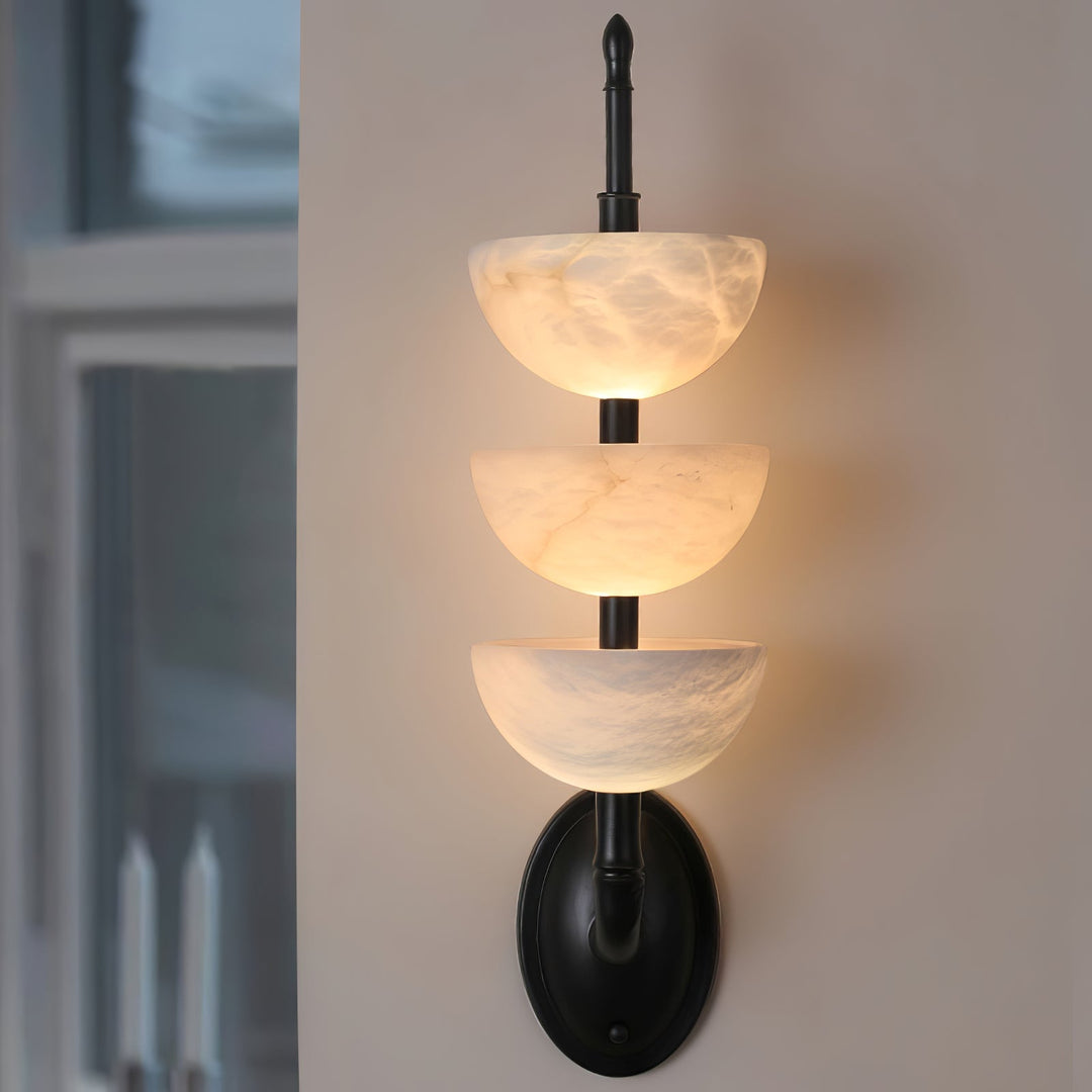 Triple Alabaster Vägglampa