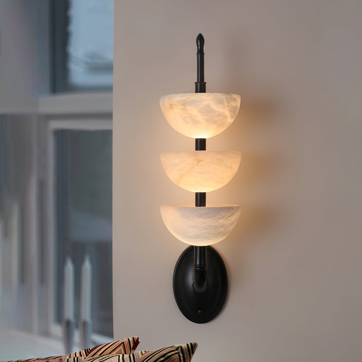 Triple Alabaster Vägglampa