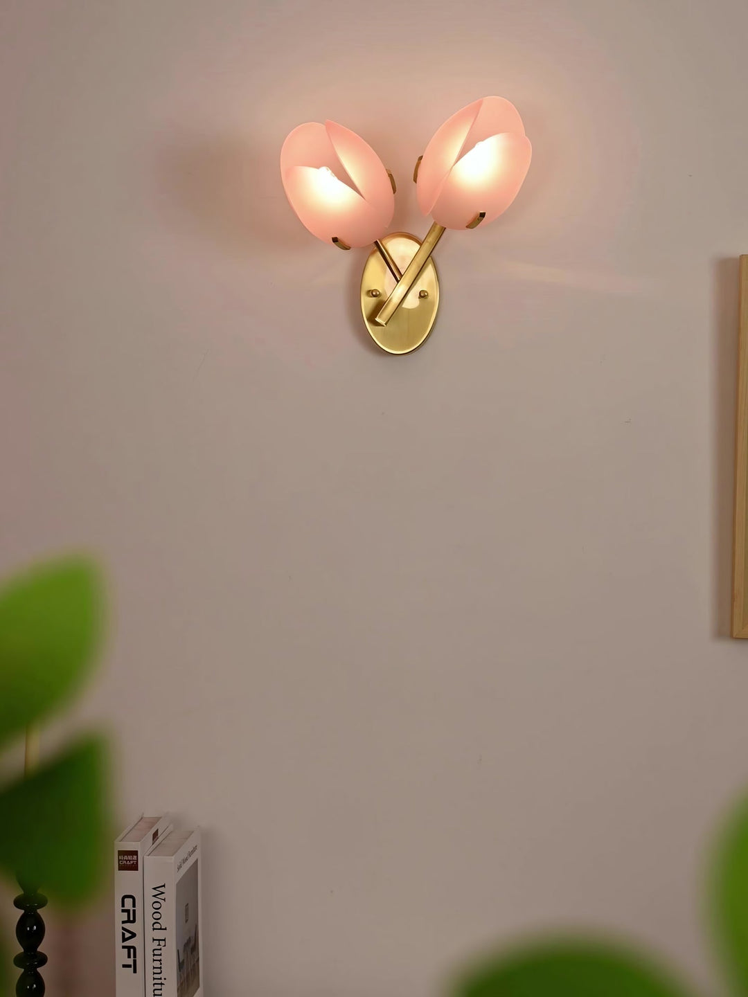 Tulyn Bloom Vägglampa