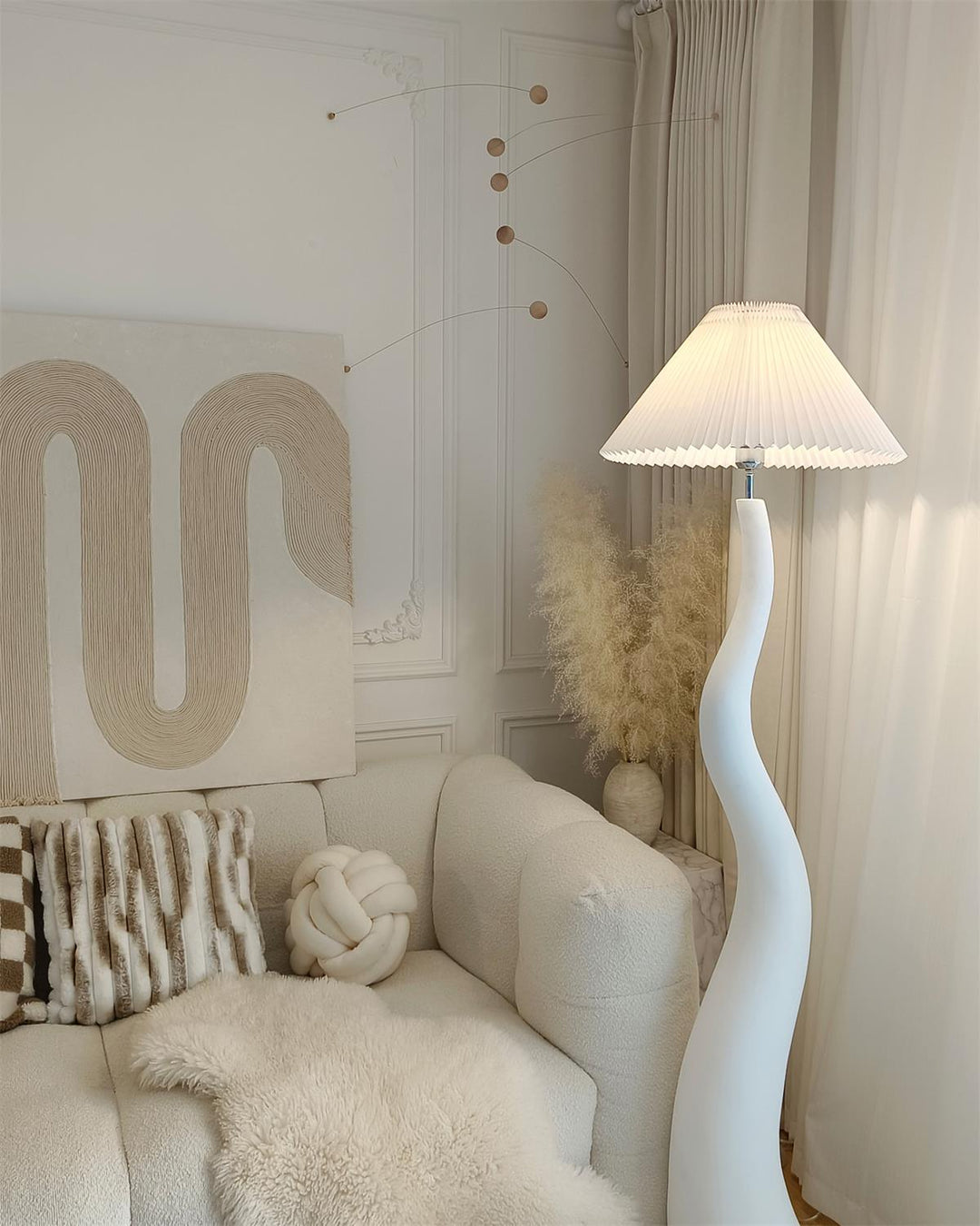 Vridna Plisserad Golvlampa