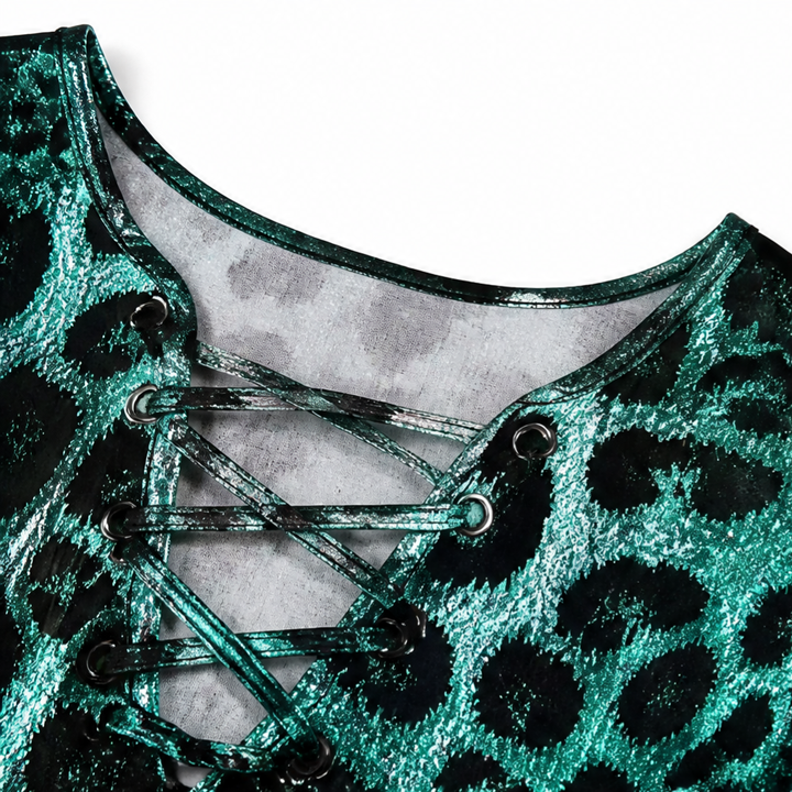 Wearlyn – Lös blus w leopardmönster z urringning w v-ringning i snöre