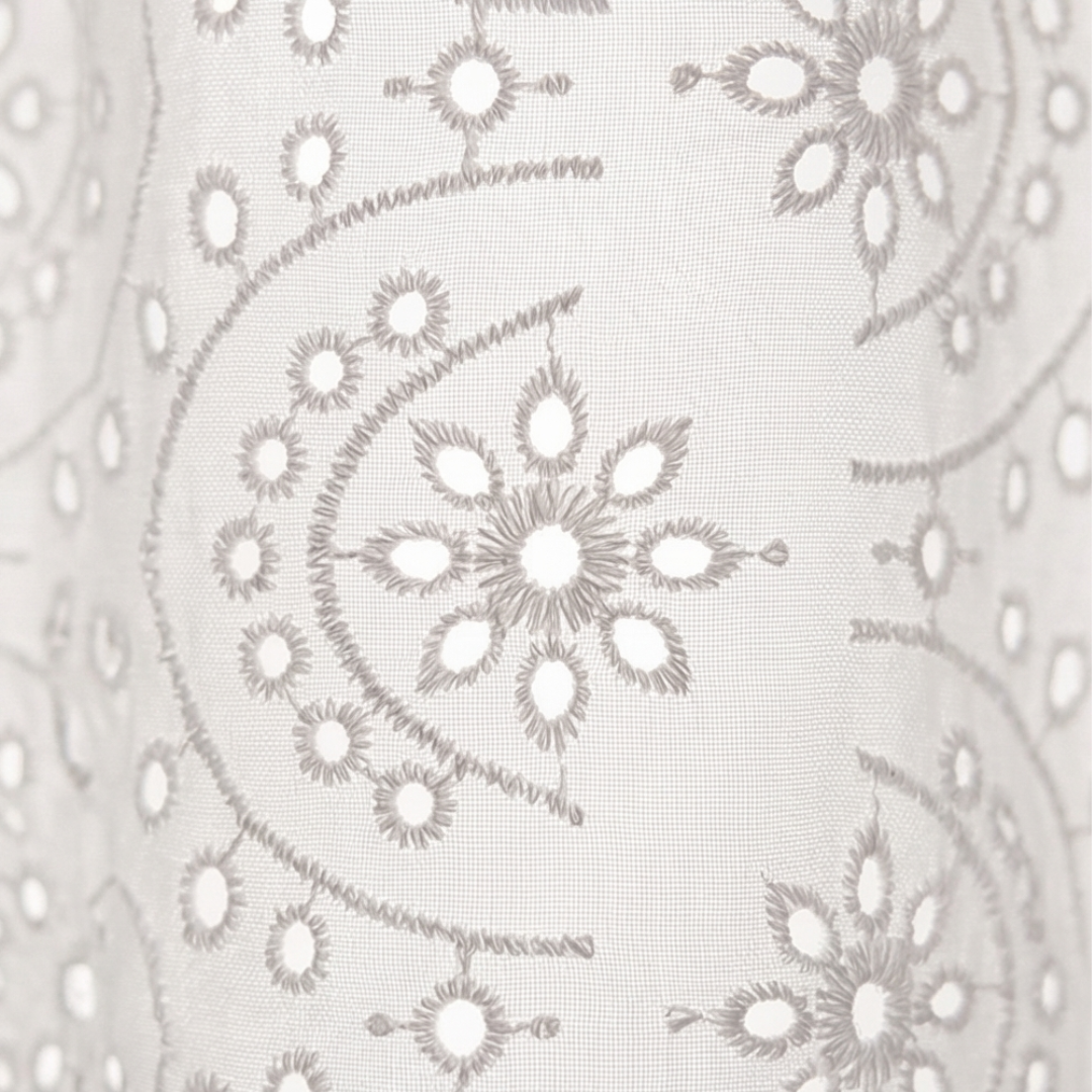 Florelle – Blus z broderad oczkiem i knappar