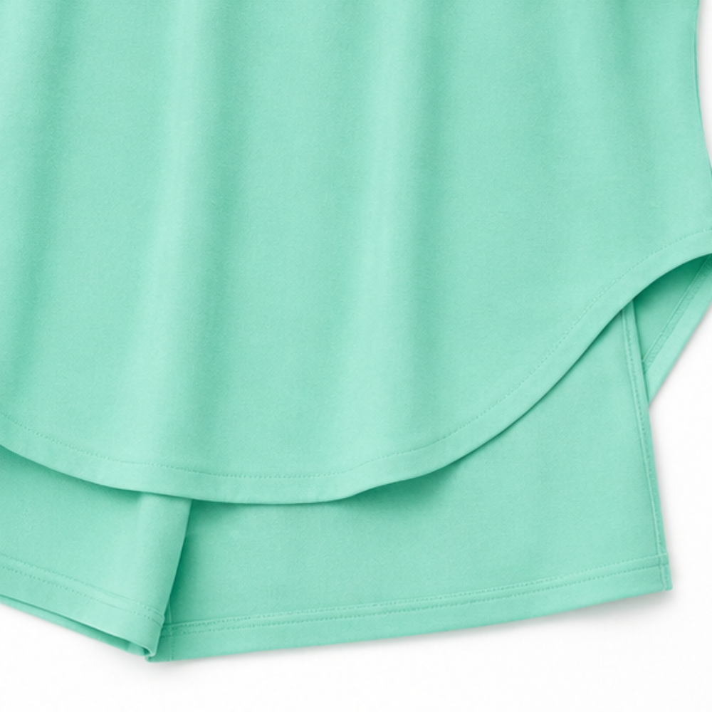 Wearbella – Komplet z okrągłym urringning i form av litery V i szortami