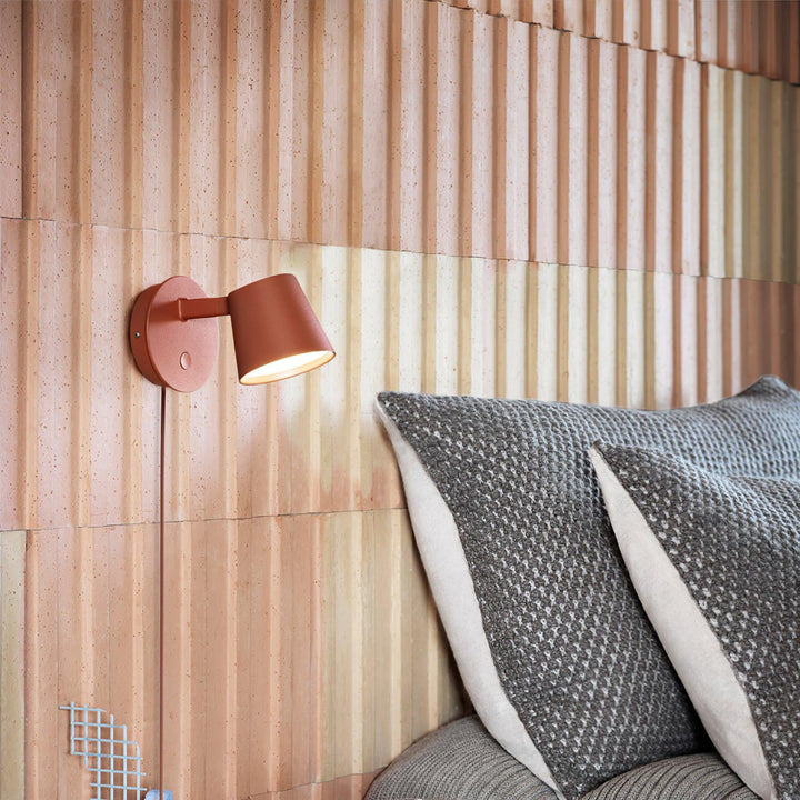 Tip Plug-In Vägglampa