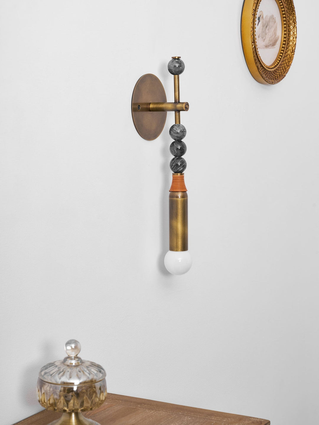 Toam Vägglampa
