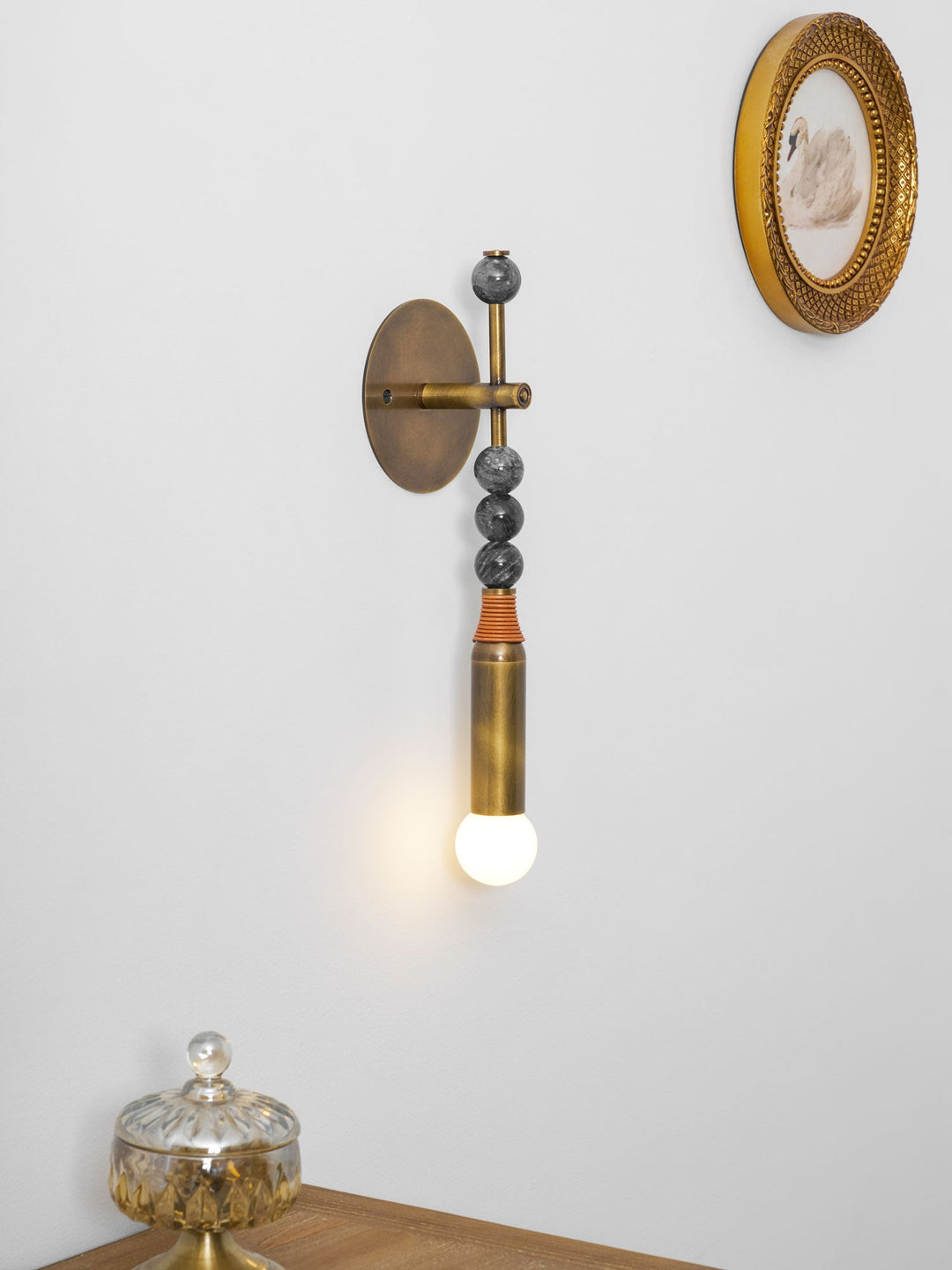 Toam Vägglampa