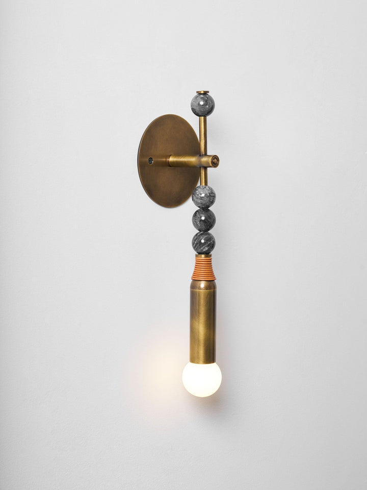 Toam Vägglampa