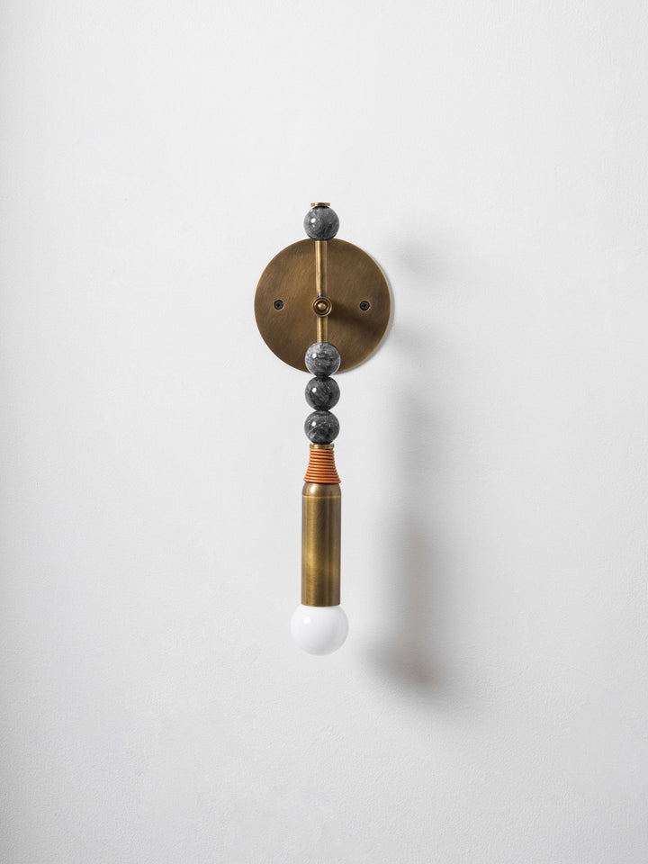 Toam Vägglampa
