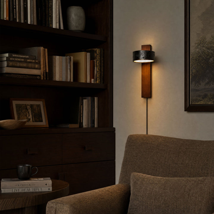 Vera Plug-in Vägglampa