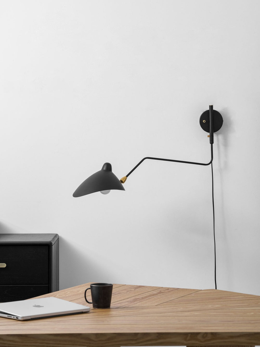 Mångsidig Vägglampa med Arm