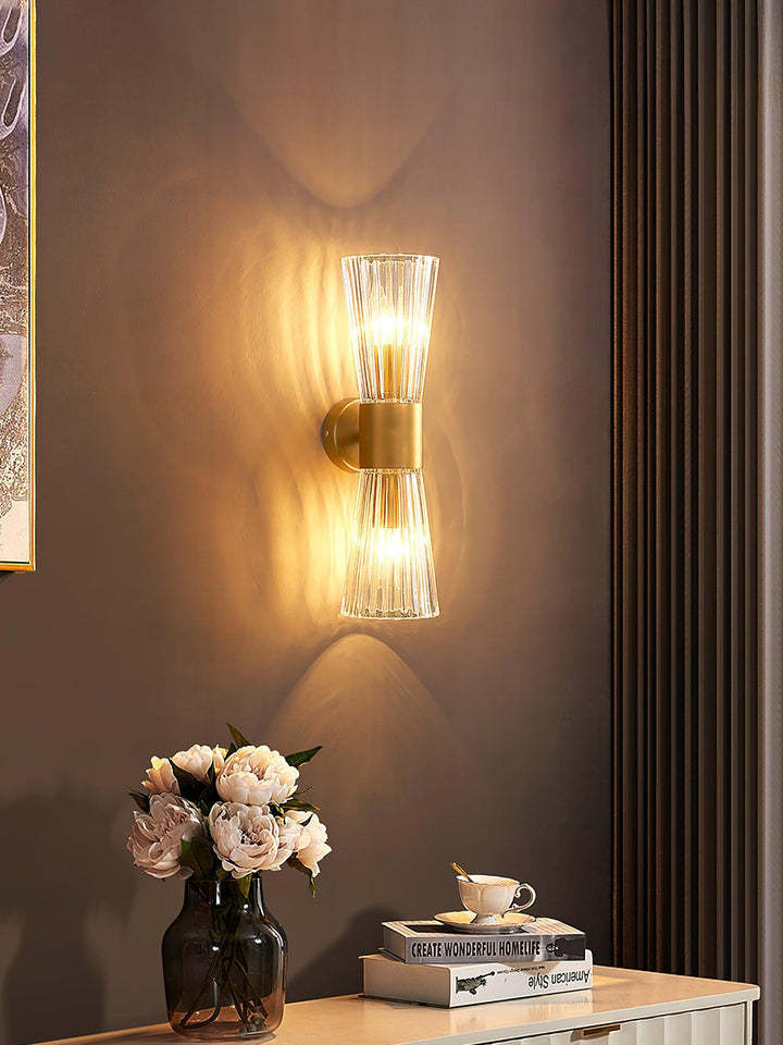 Vesta Vägglampa