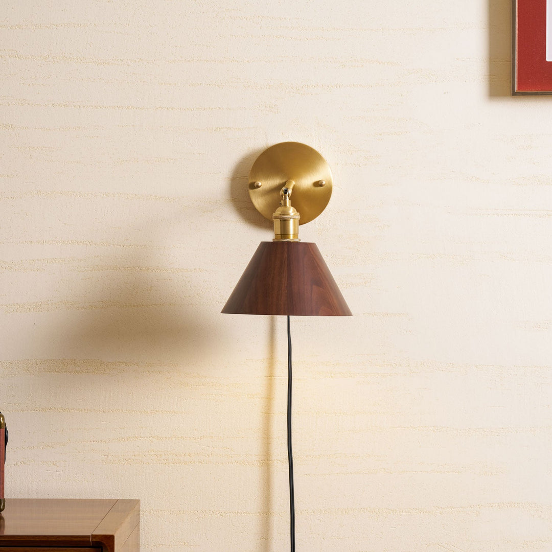 Vintage Trä Vägglampa Med Kontakt