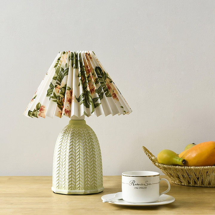 Vintage Fållad Bordslampa