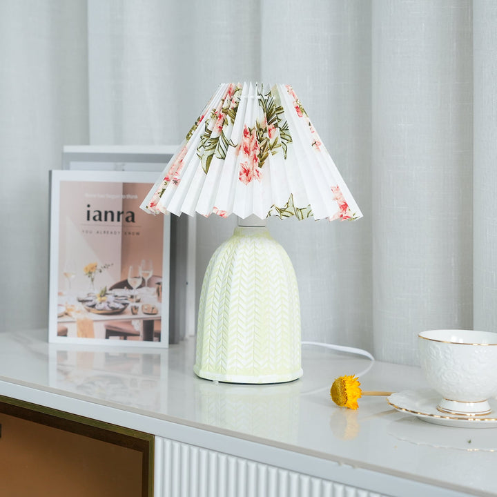 Vintage Fållad Bordslampa