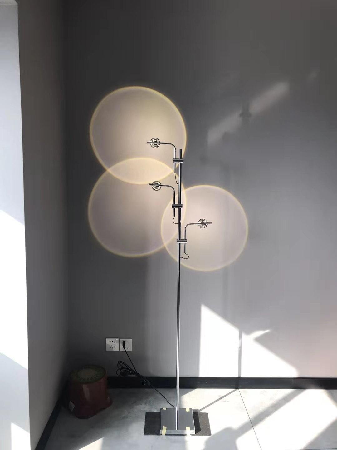 Wa Wa Golvlampa