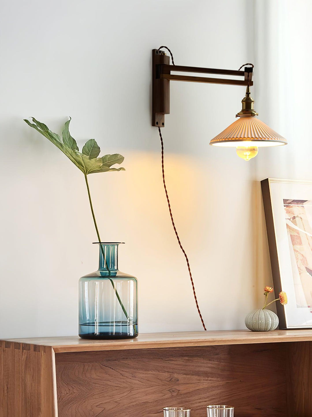 Valnöt Swing Arm Vägglampa