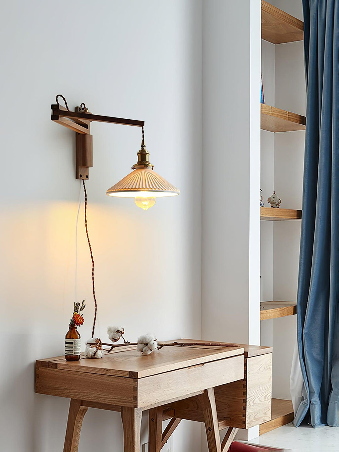 Valnöt Swing Arm Vägglampa