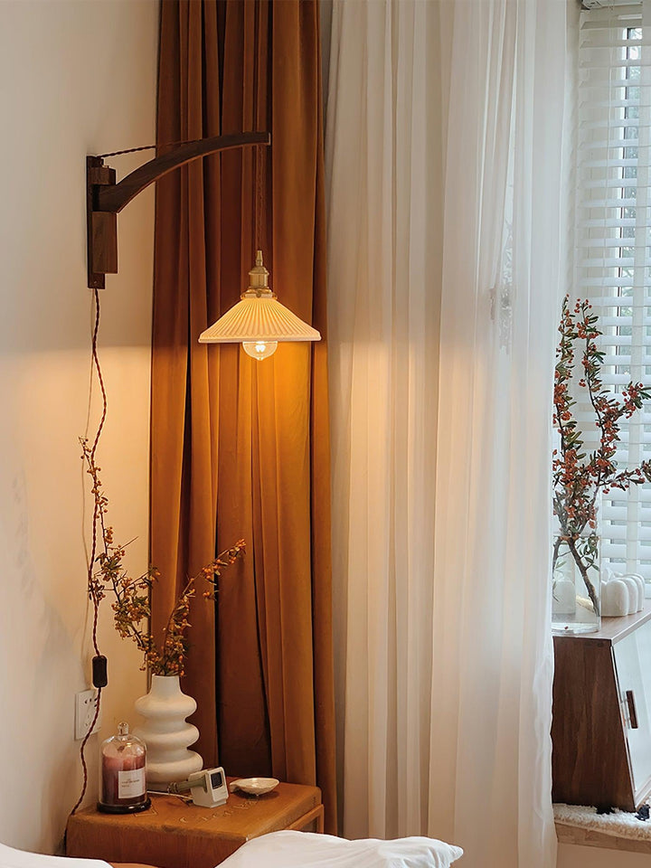 Valnöt Swing Arm Vägglampa