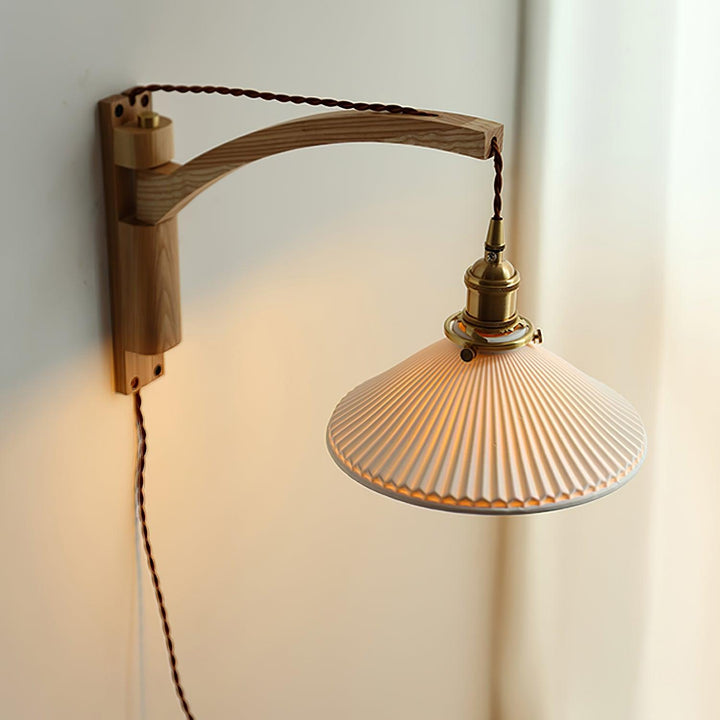 Valnöt Swing Arm Vägglampa