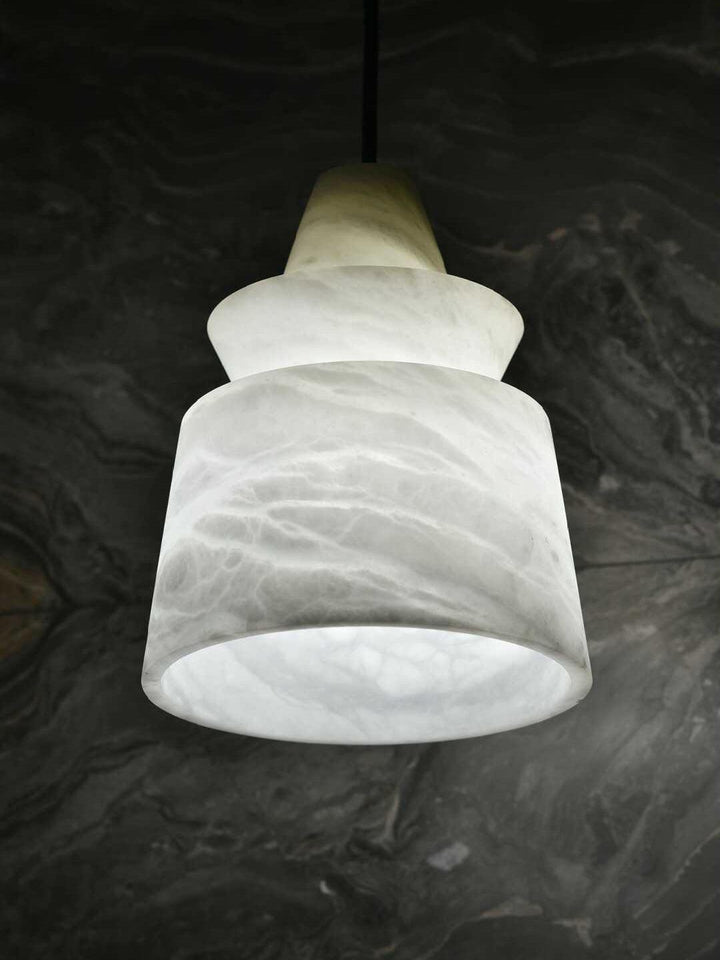 Strata Alabaster Pendellampa