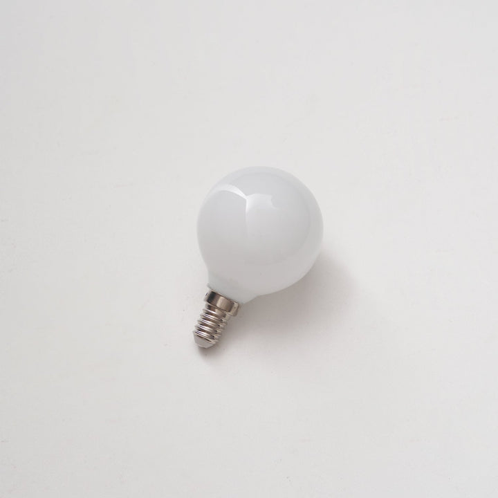 Vit LED-lampa E14 eller E12