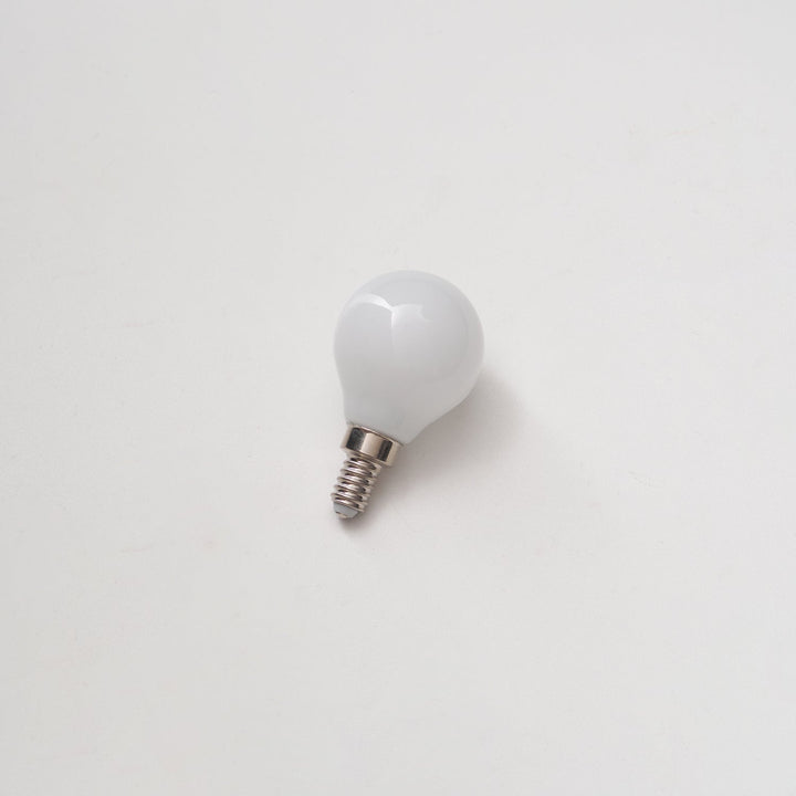 Vit LED-lampa E14 eller E12