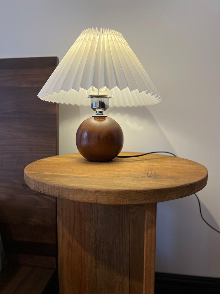Träplisserad Bordslampa