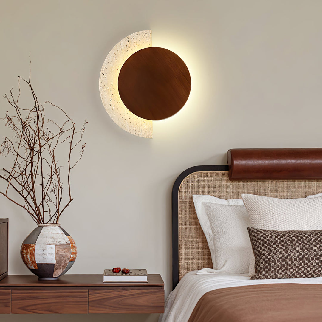 Crescent Halo Vägglampa