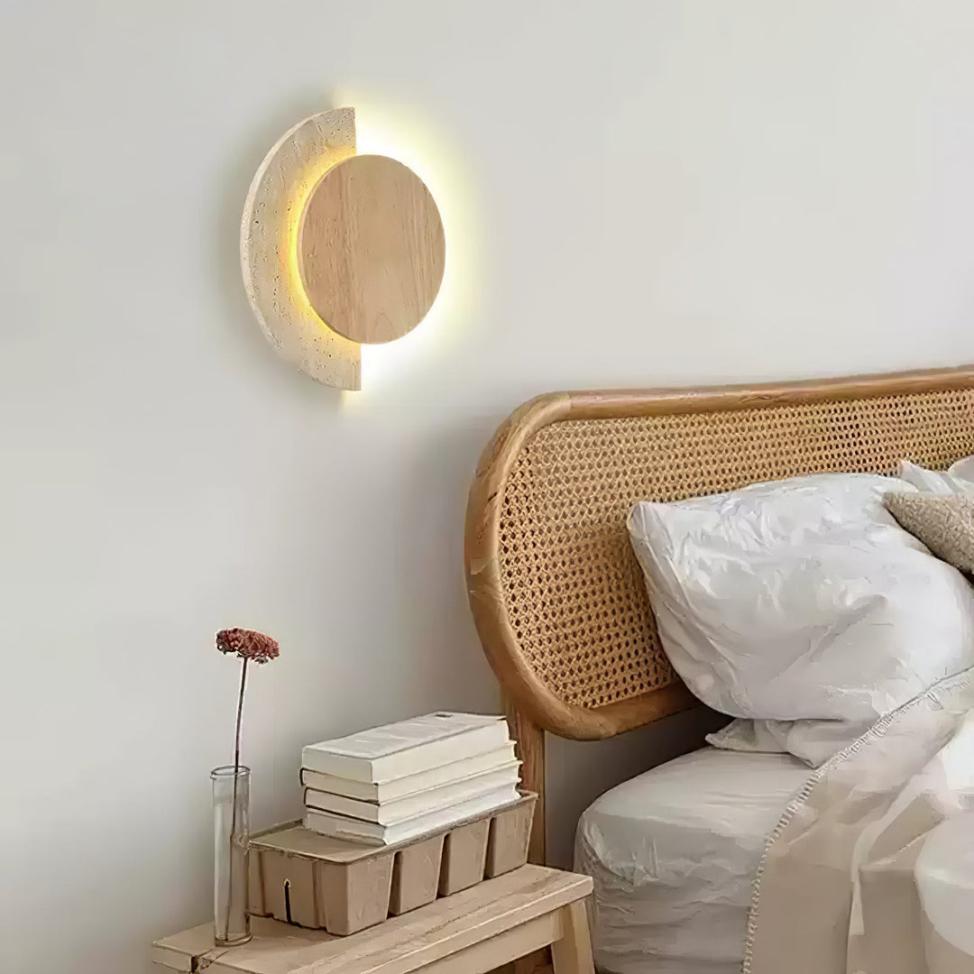 Crescent Halo Vägglampa