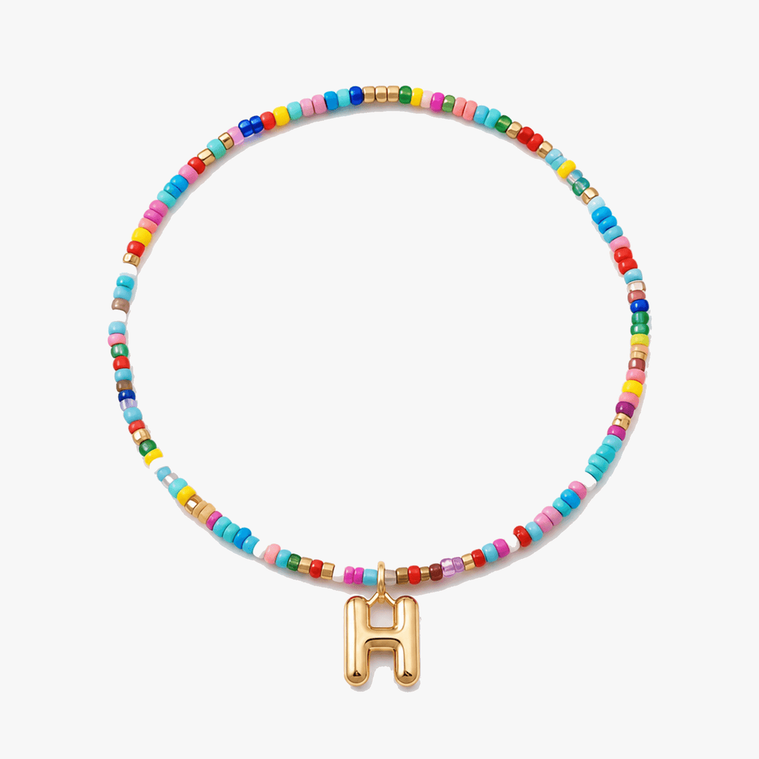 Liora – Färgowy Halsband z Beadami z Inicjałem
