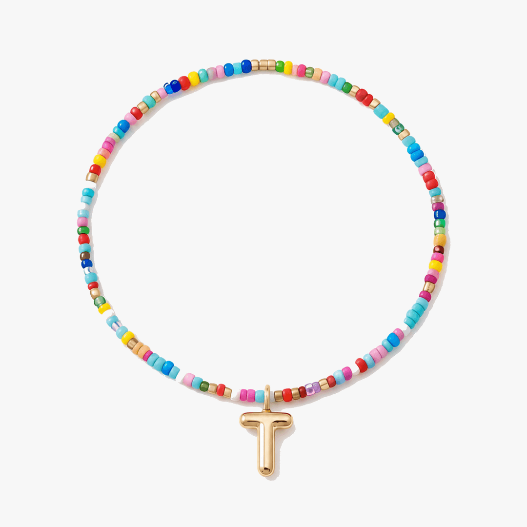 Liora – Färgowy Halsband z Beadami z Inicjałem