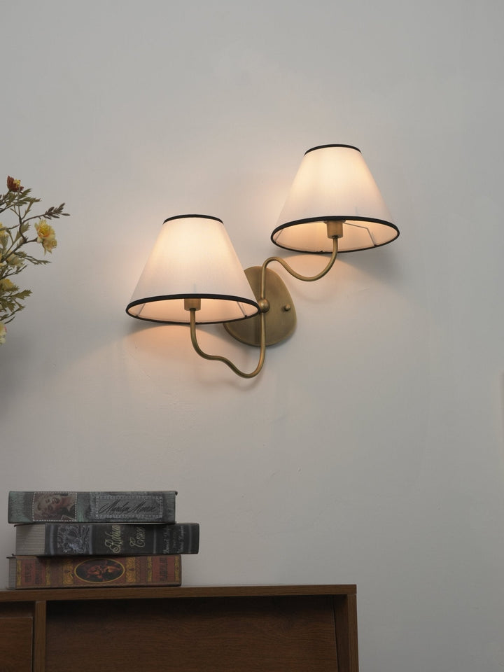 Clara Dubbel Vägglampa