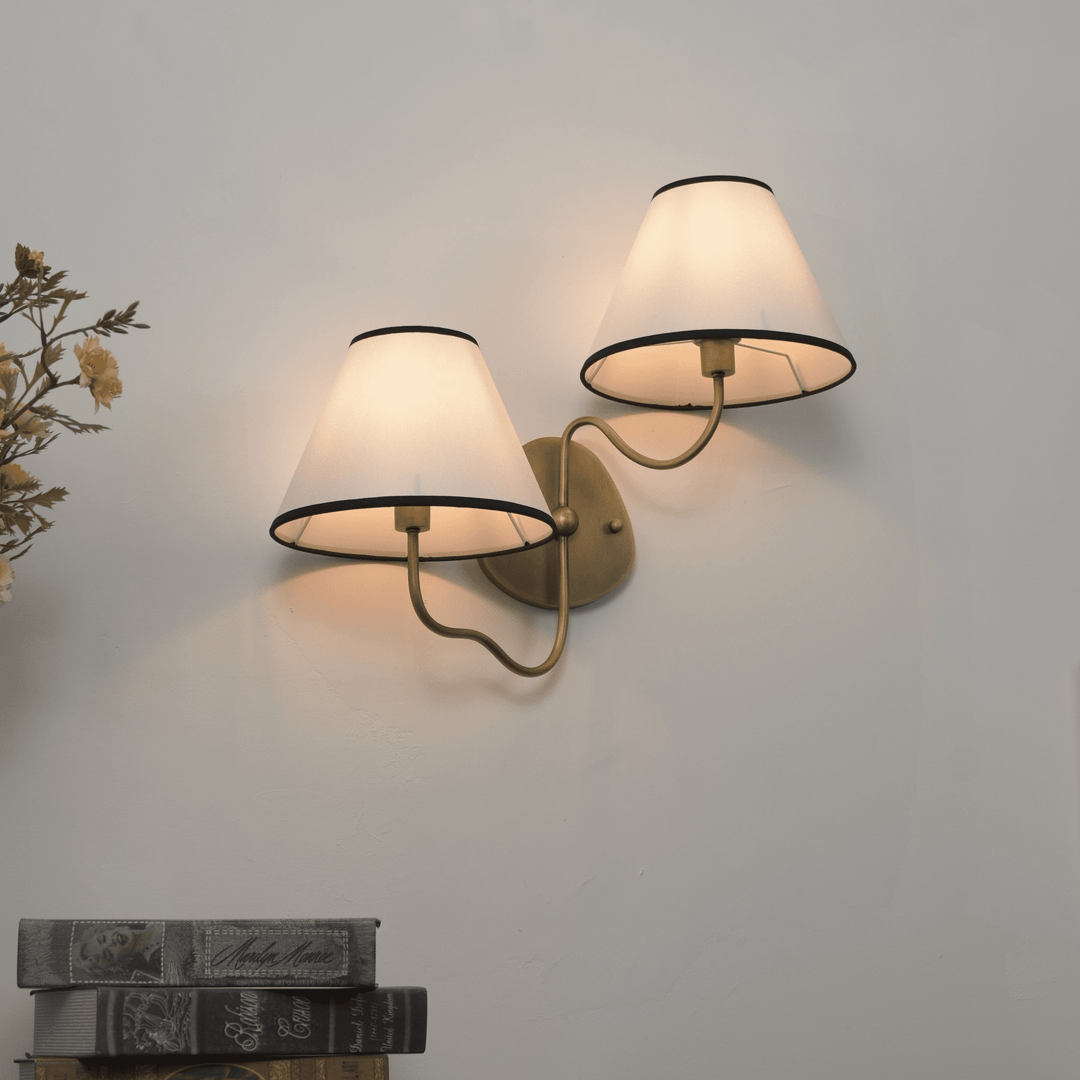 Clara Dubbel Vägglampa