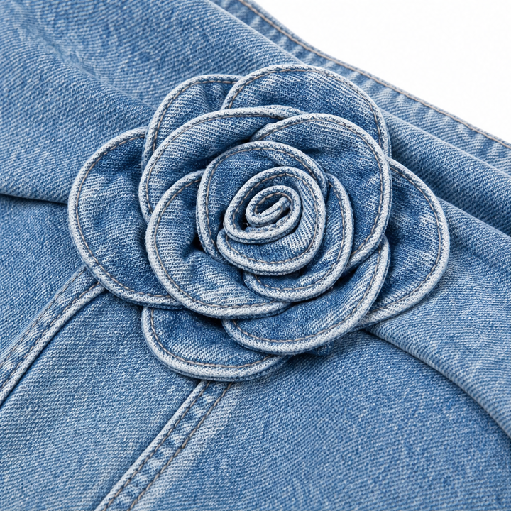 Rosevelle – Top z aplikacją i form av róży, utan ramiączek, z peplum
