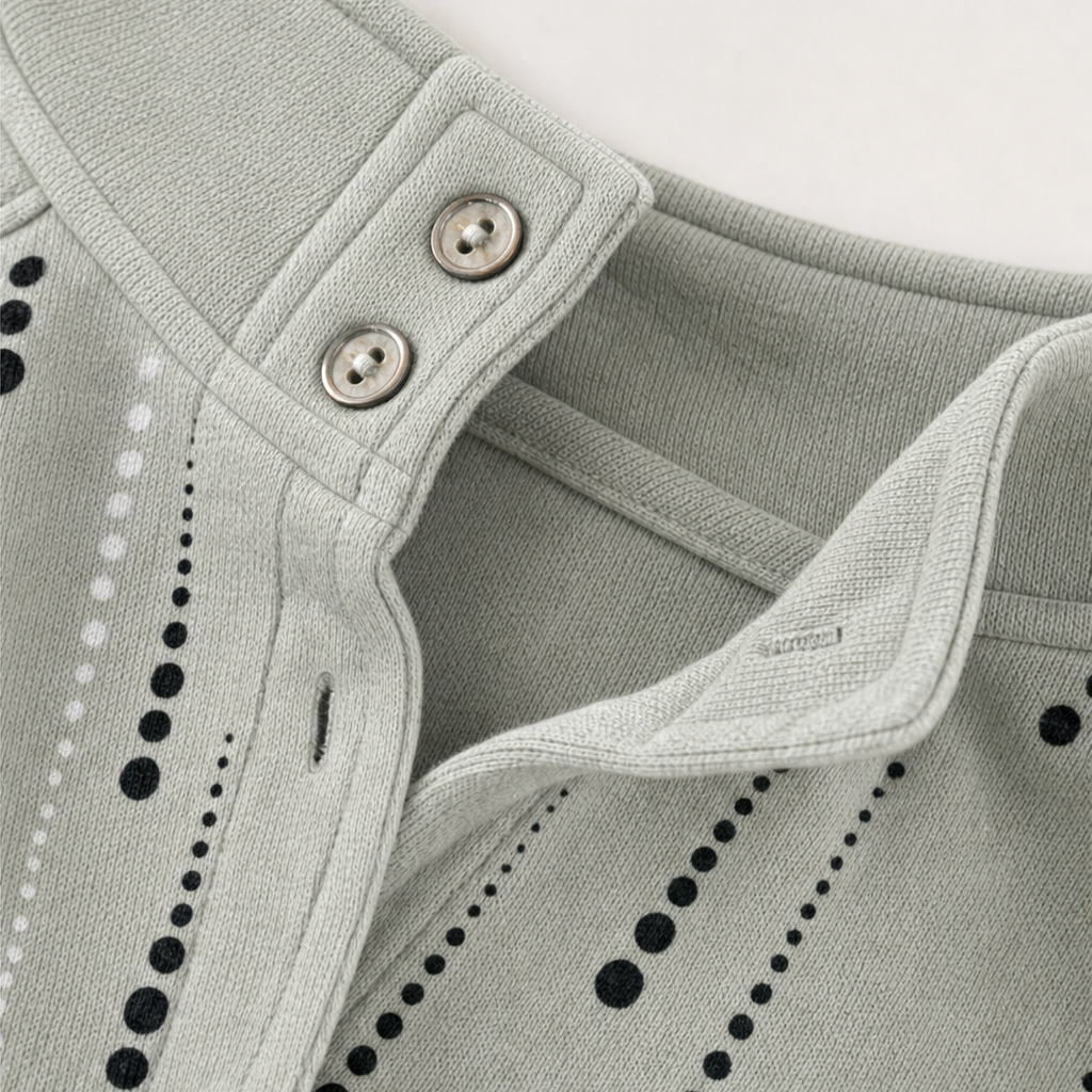 Dotwell – Tröja z Dotted Stand-Collar i guzikiem