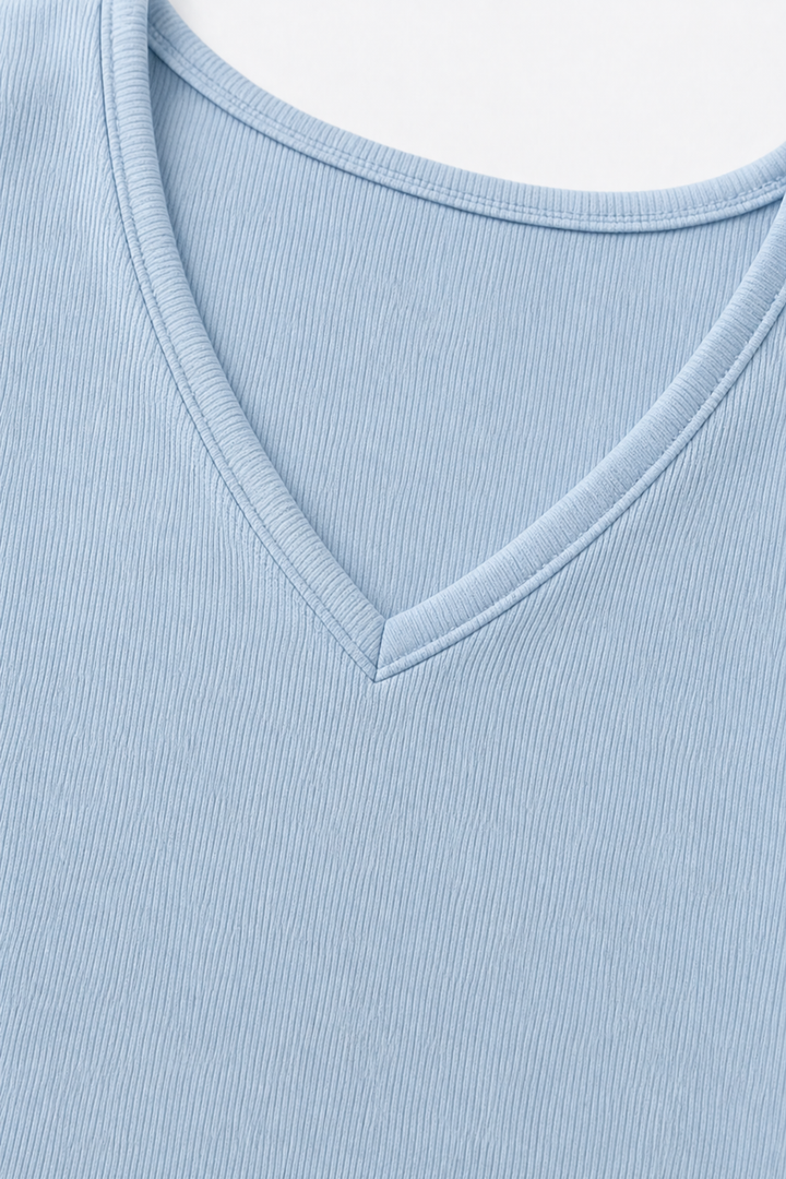 Wearbella – Set topu på ramiączkach i form av litery V i byxor z vida ben