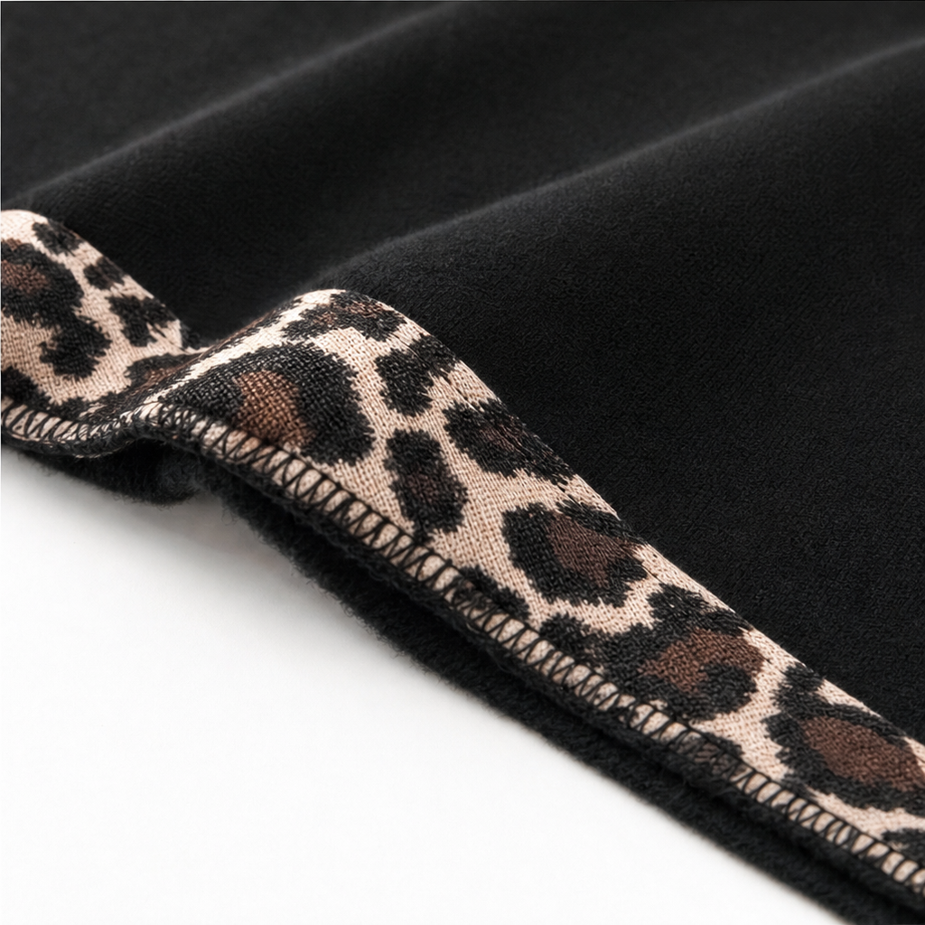 Wildelle – Tröja z kapturem z leopardskim finish i breda ręKaffemi