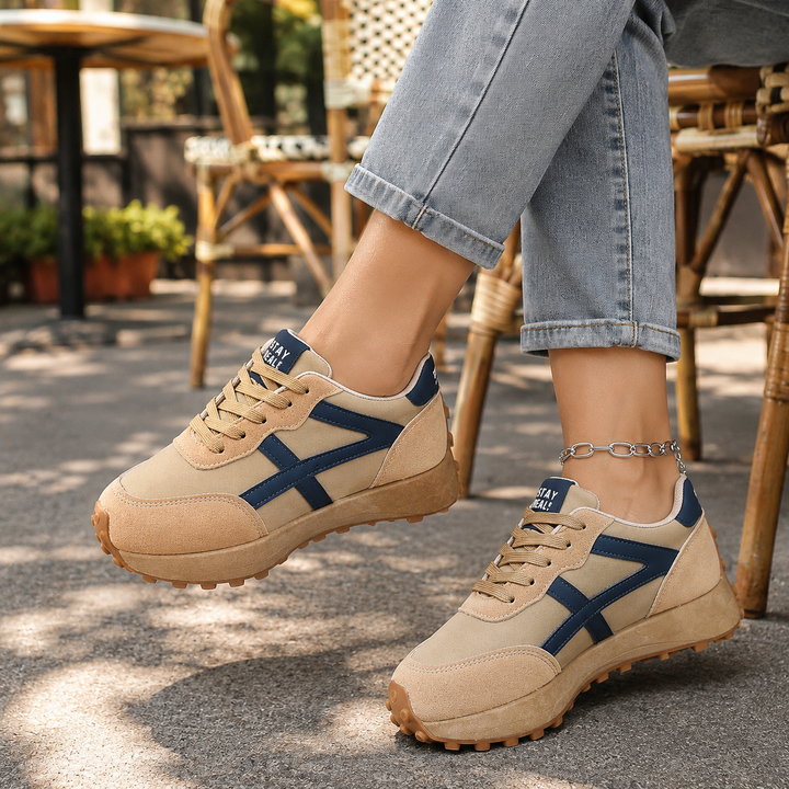 Solenne – Płaskie, Nieslizgające Sneakers Chunky