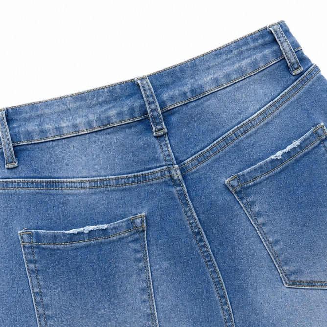Denimly – Shorts Bermudy med hög midja i postrzępionym dołem z stretchu