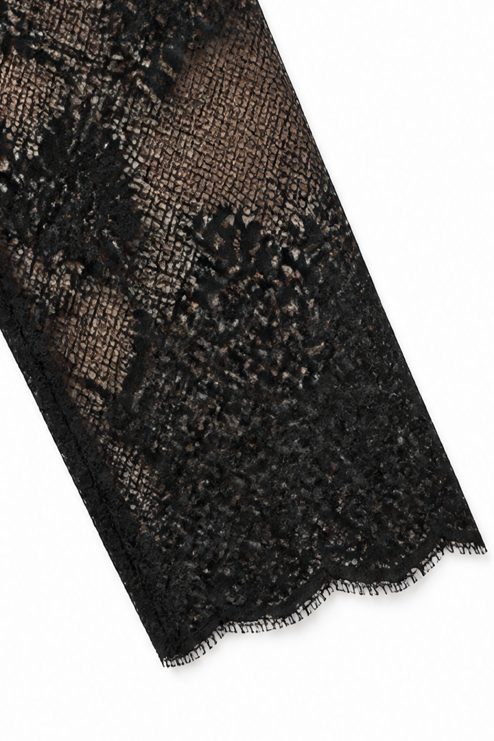 Draperra – Klänning koktajlowa bodycon z koronkowymi ręKaffemi